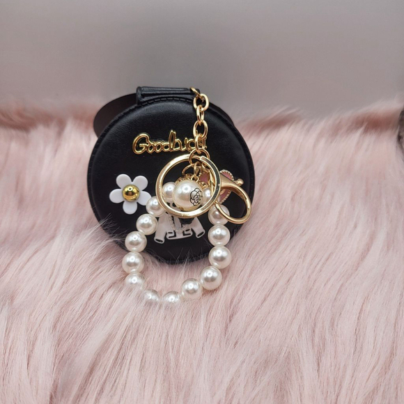 Keychain - Picture 3 of 7